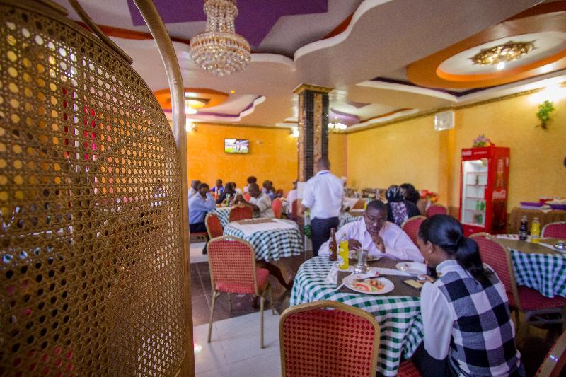 Grande Hotel Isiolo Exteriör bild